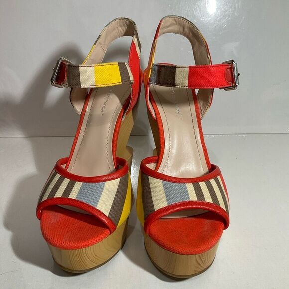 BCBG Generation Gracyn wedge heel sandals size 8.5 - Picture 4 of 12